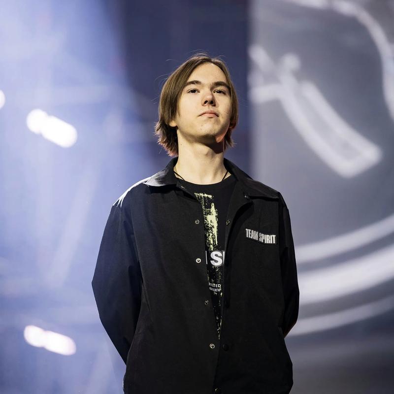 里程碑：Hope达成LPL 1500击杀成就