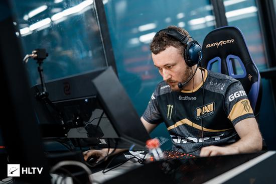 EDG官宣：Uzi（简自豪）正式加入EDG英雄联盟分部